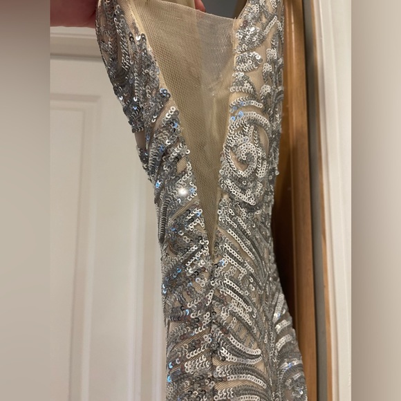 One of a kind Sheri Hill Prom Dress! Has been worn one time, in great condition. - Picture 4 of 6